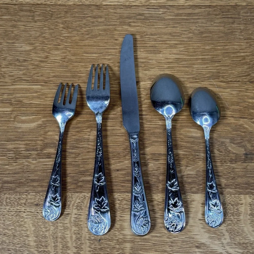 Retroneu Tuileries Leaf Garden Flatware 5 Piece Place Setting Dinner Service